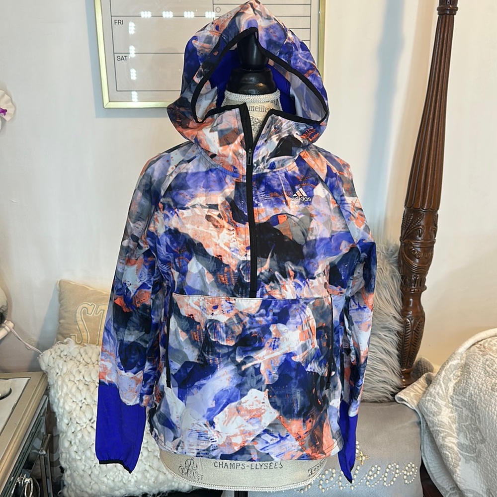 Adidas Tye Die Half Zip
Windbreaker Jacket